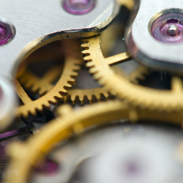 Mechanical vs. Battery Operated (Quartz) Watch Movements 